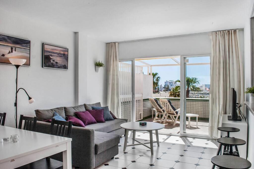 Apartamento Beachfront Location In By Costarentals - Ref 70 *